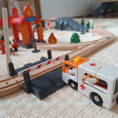 Drewniana Kolejka Pociąg Na Baterie Straż Pożarna Dla Dziecka MAMABRUM